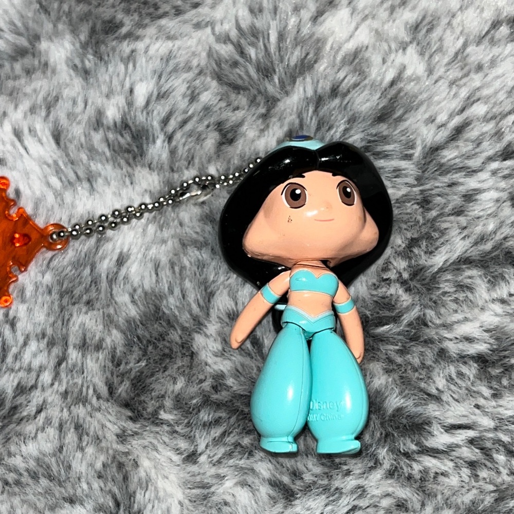 🍀5/10$ Keyring bobble head Jasmin  Disney Read